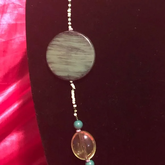 Long Beaded Necklace Jade Green Glass Beads 19” Long - Picture 3 of 6